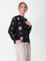 Black & White Ikat Print V-Neck Shirt